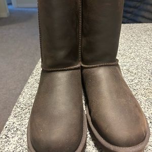 Brand new leather Uggs!